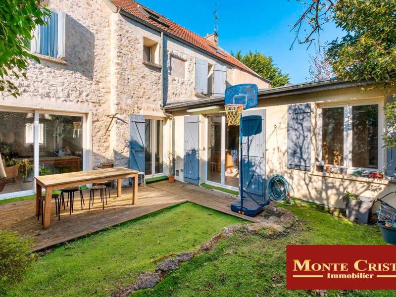 Maison à vendre, 135m², FONTENAY LE FLEURY