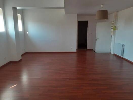 Appartement à louer 750 € 3 pièces 2 chambres 55 m² 3ème étage Amiens 80000