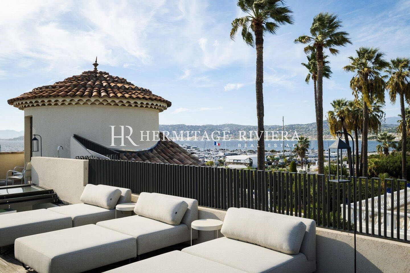 Maison à louer, 341m², ANTIBES