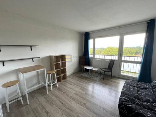 Appartement à vendre 95 000 € 1 pièce 28,2 m² Étage 9/9 Gaillard 74240