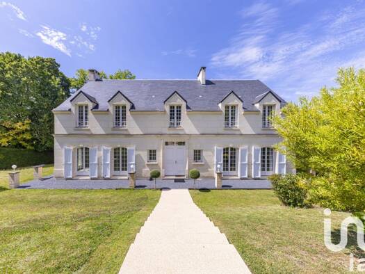 Demeure à vendre 1 100 000 € 8 pièces 3 chambres 263,5 m² 3 008 m² de terrain Nesles-la-Vallée 95690