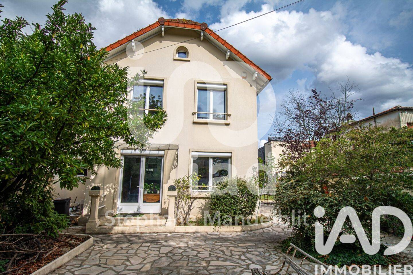 Maison à vendre, 140m², SAINT MAUR DES FOSSES