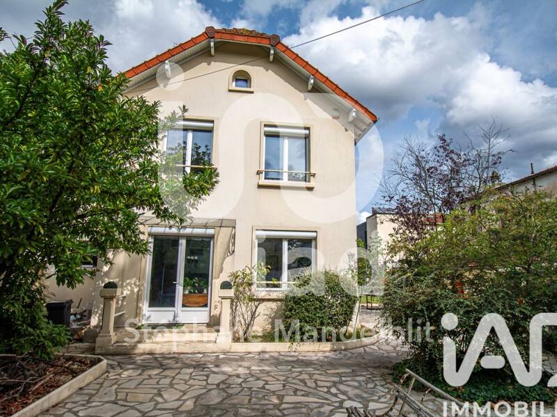 Maison à vendre, 140m², SAINT MAUR DES FOSSES