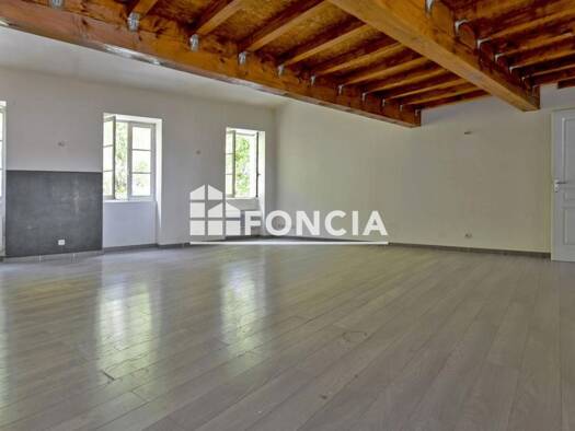 Duplex à vendre 82 000 € 3 pièces 2 chambres 80,2 m² Étage 2/2 Saint-Geniès-de-Malgoirès 30190