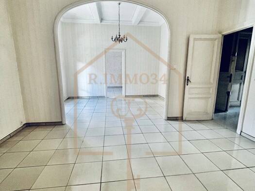 Appartement à vendre 180 000 € 4 pièces 3 chambres 125 m² 1er étage Ancien Hôpital Béziers 34500