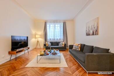 Appartement à louer 4 200 € 5 pièces 3 chambres 128 m² RDC/5 Auteuil Sud Paris 16ème 75016