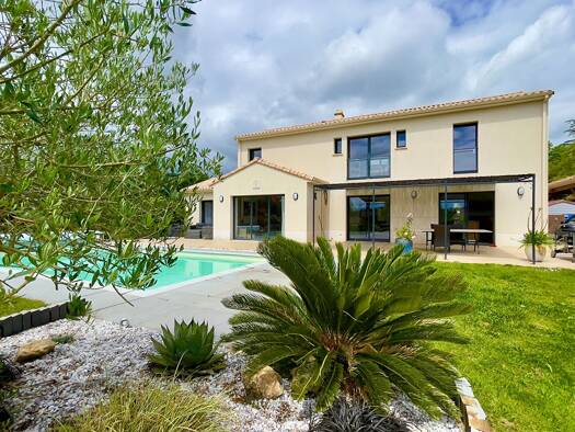 Maison à vendre 534 000 € 7 pièces 5 chambres 182 m² 1 892 m² de terrain Le Cellier 44850