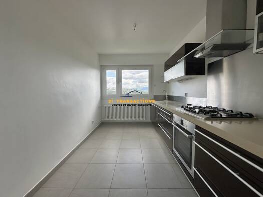 Appartement à vendre 170 000 € 4 pièces 3 chambres 79,1 m² Étage 8/10 Saint-Priest-en-Jarez 42270