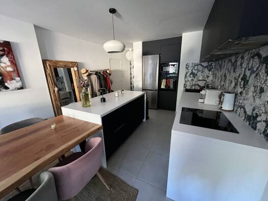 Appartement à vendre 690 000 € 4 pièces 3 chambres 90,3 m² RDC Les Platanes Aix-en-Provence 13100