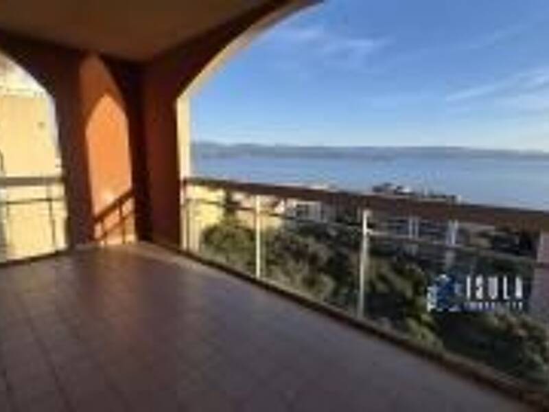 Maison à louer, 89m², AJACCIO