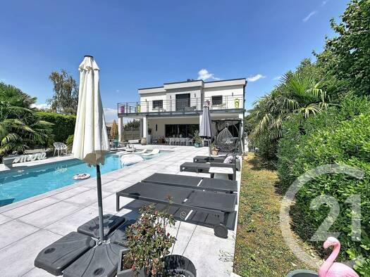 Maison à vendre 884 000 € 8 pièces 6 chambres 288 m² 1 244 m² de terrain Heyrieux 38540