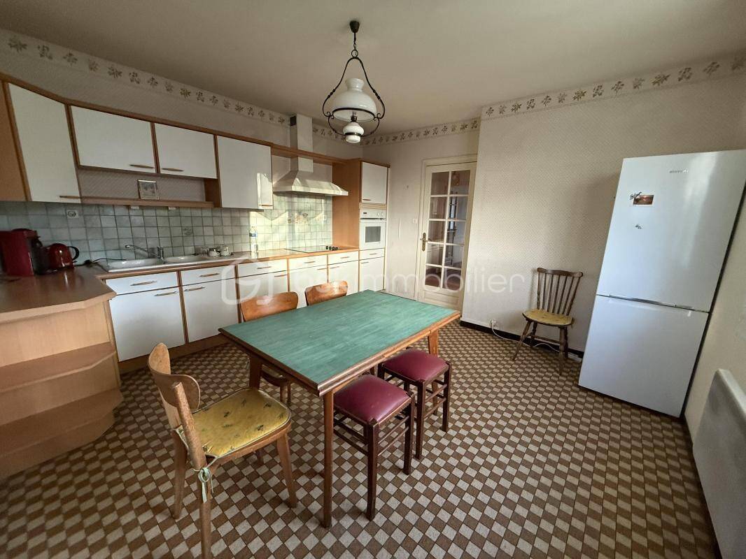 Maison à vendre, 162m², MONTGERMONT
