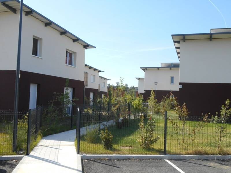 Maison à louer, 41m², SAINT JEAN D'ILLAC