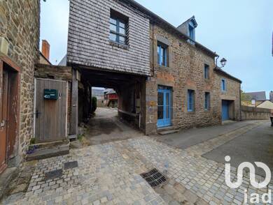 Maison à vendre 167 000 € 3 pièces 2 chambres 43 m² 110 m² de terrain Combourg 35270