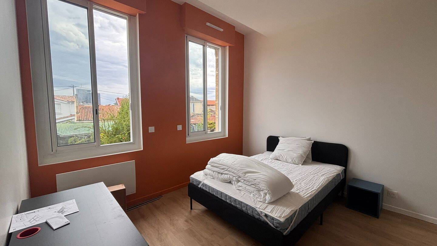 CHAMBRE MEUBLEE AVEC SALLE D'EAU COLIVING — 1