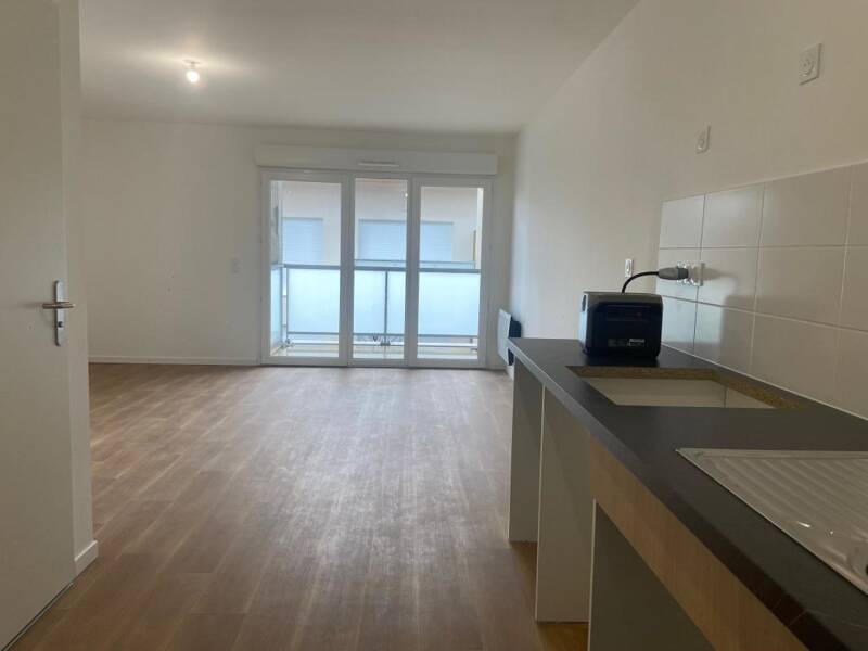 Maison à louer, 33m², SAINT JEAN D'ILLAC