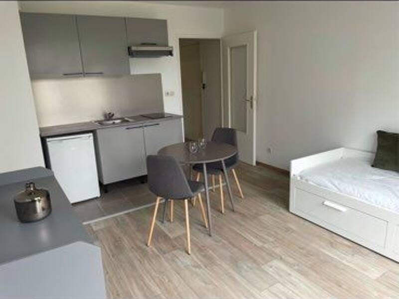 Maison à louer, 22m², LYON 8E