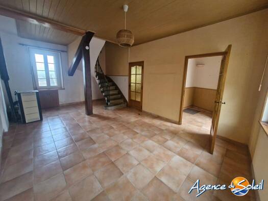 Maison à louer 610 € 4 pièces 3 chambres 101 m² Montbrun-des-Corbières 11700