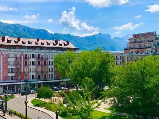 Appartement à vendre 219 000 € 2 pièces 1 chambre 34 m² 4ème étage Thiou et Semnoz Annecy 74000