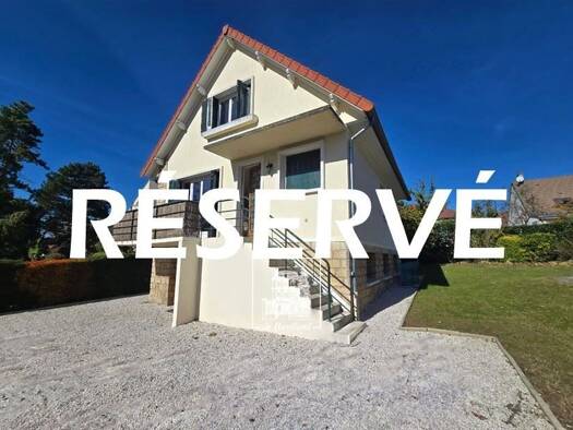 Maison à louer 3 000 € 5 pièces 3 chambres 115 m² 550 m² de terrain Viroflay 78220