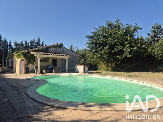 Maison de plain-pied à vendre 385 000 € 4 pièces 3 chambres 132 m² 15 194 m² de terrain Saint-Jean-Pla-de-Corts 66490
