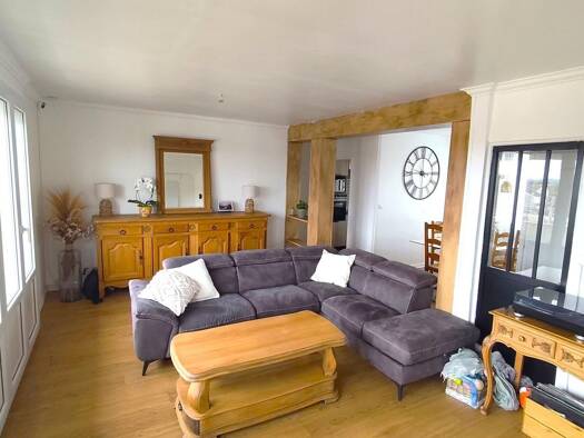 Appartement à vendre 69 900 € 4 pièces 2 chambres 68 m² Étage 3/4 Europe-Remicourt Saint-Quentin 02100