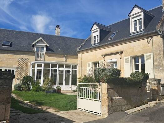 Ferme à vendre 235 000 € 8 pièces 3 chambres 145 m² 548 m² de terrain Cuisy-en-Almont 02200