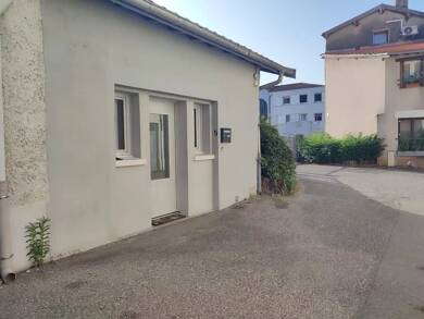 Appartement à louer 570 € 1 pièce 1 chambre 41,7 m² RDC Est Miribel 01700