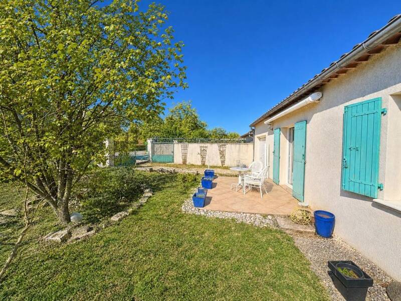 Maison à vendre, 94m², SAINT JEAN DE MARUEJOLS ET AVEJAN