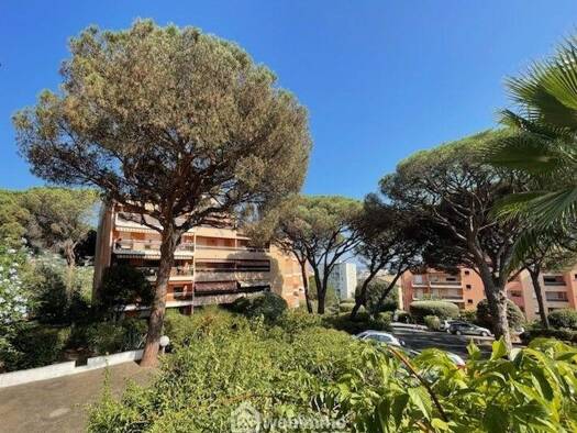 Appartement à vendre 154 000 € 2 pièces 1 chambre 27 m² Les Bouteillers Sainte-Maxime 83120