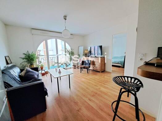 Appartement à vendre 184 000 € 2 pièces 1 chambre 43 m² Étage 1/5 Vieux Marché-La Garencière Franconville 95130