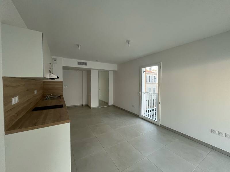 Maison à louer, 39m², MARSEILLE 6E