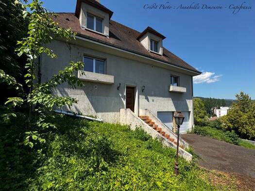Maison à vendre 395 000 € 5 pièces 2 chambres 225 m² 1 130 m² de terrain Royat 63130