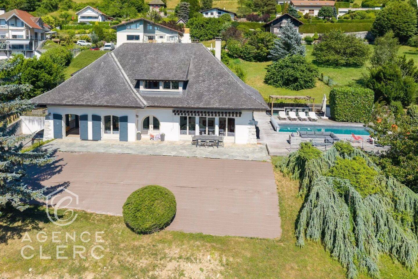 Maison à vendre, 242m², VEYRIER DU LAC