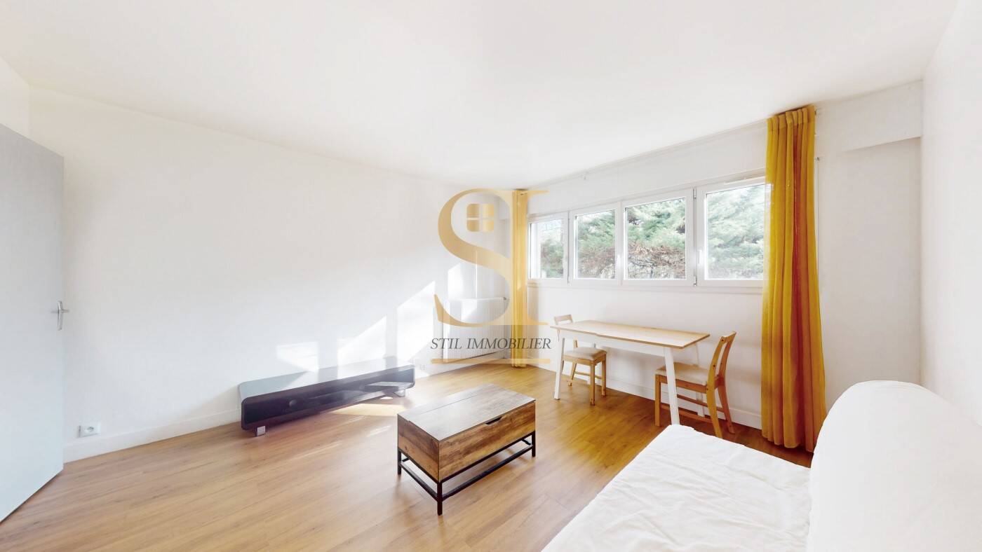 Maison à louer, 23m², EVRY