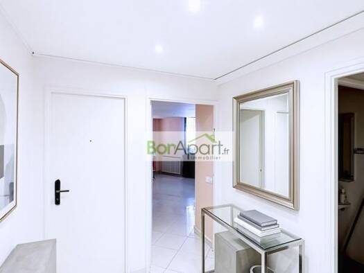 Appartement à vendre 329 000 € 4 pièces 2 chambres 93 m² Étage 8/16 Hôtel de Ville Créteil 94000