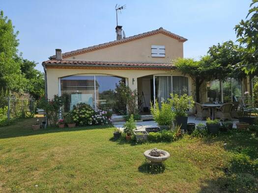 Maison à vendre 240 000 € 7 pièces 4 chambres 165 m² 700 m² de terrain Valence 82400