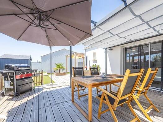 Maison de plain-pied à vendre 324 632 € 5 pièces 4 chambres 98 m² 335 m² de terrain Aigrefeuille-d'Aunis 17290