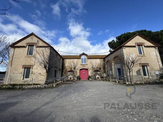 Ferme à vendre 398 000 € 6 pièces 1 chambre Armissan 11110