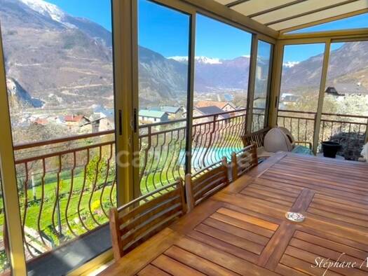 Maison à vendre 459 000 € 8 pièces 6 chambres 368 m² 2 254 m² de terrain Saint-Martin-de-la-Porte 73140