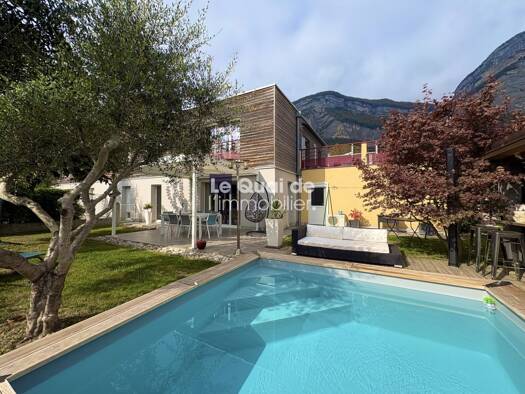 Appartement à vendre 379 000 € 4 pièces 3 chambres 83,6 m² RDC/1 Fragnes-Village-Brocey-Croix des Ayes Crolles 38920