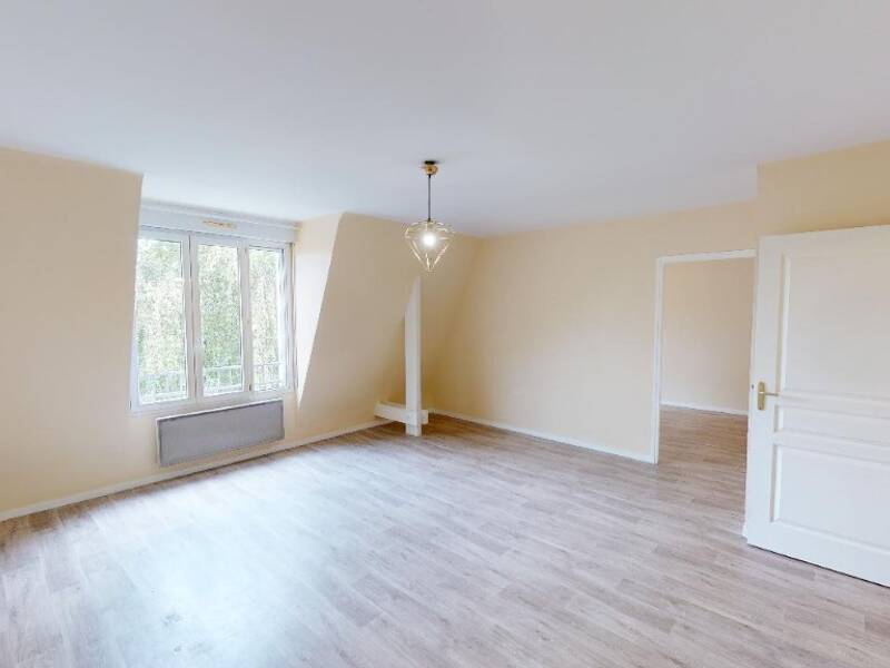 Maison à louer, 50m², EPONE