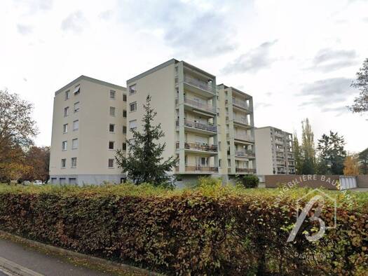 Appartement à louer 1 025 € 3 pièces 2 chambres 85,7 m² 1er étage Molsheim 67120