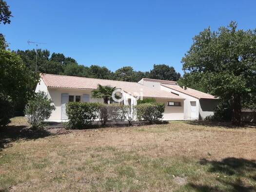 Maison à vendre 419 500 € 7 pièces 6 chambres 147 m² 1 178 m² de terrain Breuillet 17920