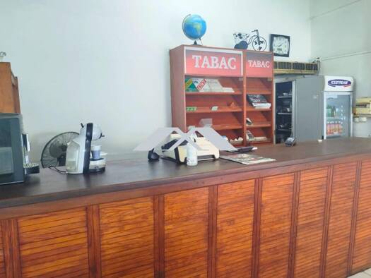 Boutique à vendre Fonds de commerce 47 000 € 70 m² de surface de vente Sainte-Marie 97438