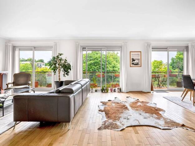 Appartement à vendre 2 300 000 € 6 pièces 4 chambres 160,5 m² Étage 4/5 La Plaine des Sablons Neuilly-sur-Seine 92200