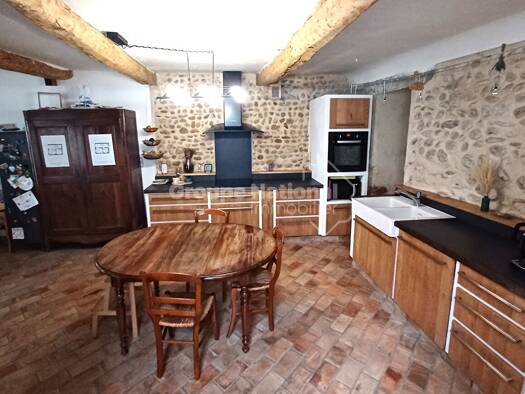 Maison à vendre 204 000 € 4 pièces 3 chambres 120 m² Valensole 04210