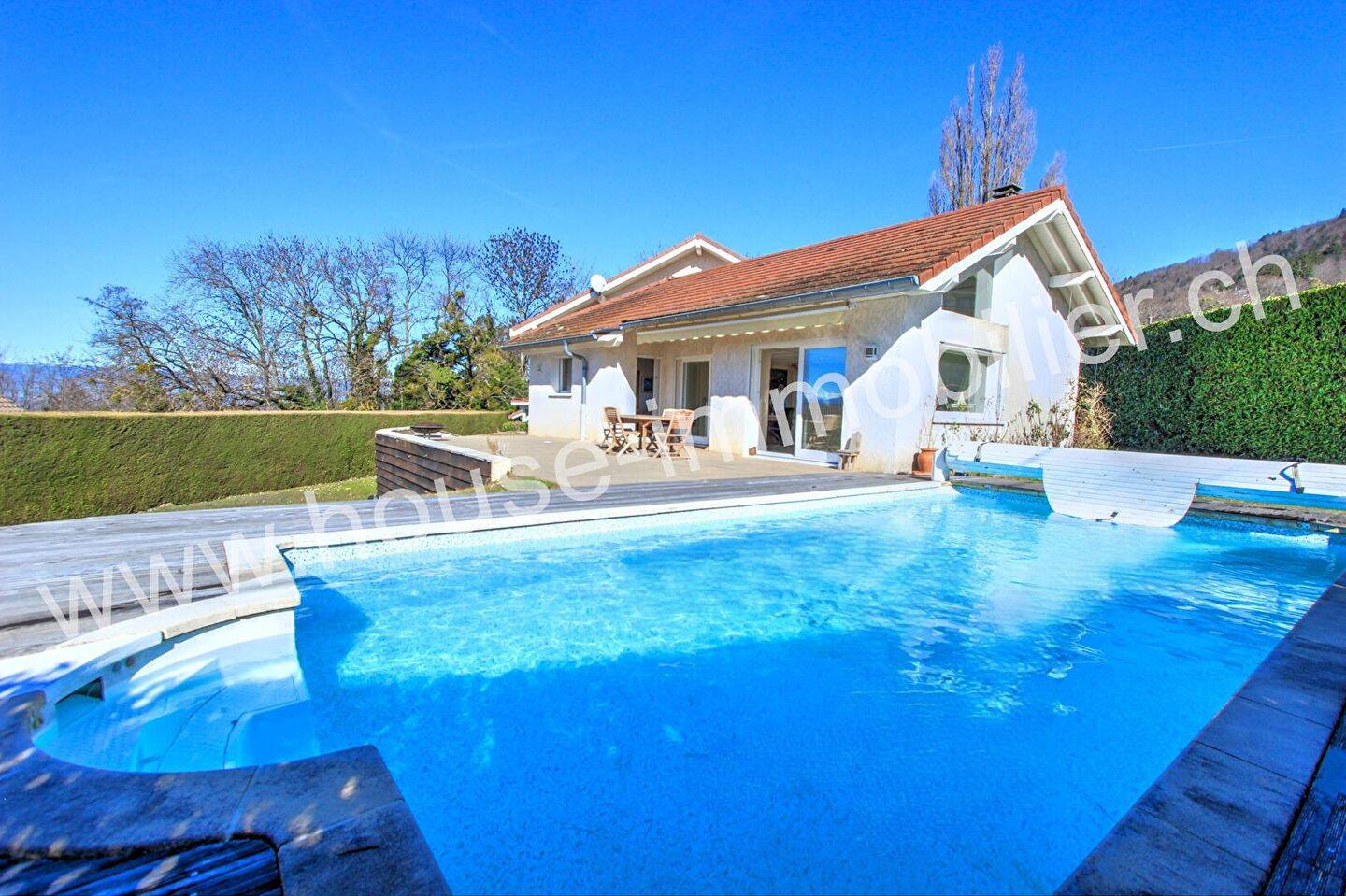 Maison à vendre, 250m², SAINT CERGUES
