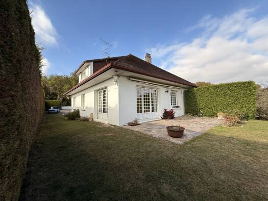 Maison à vendre 275 000 € 5 pièces 5 chambres 110 m² 3 130 m² de terrain Amiens 80000