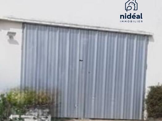 Entrepôt à vendre 25 000 € 32 m² d'espace de stockage Louviers 27400